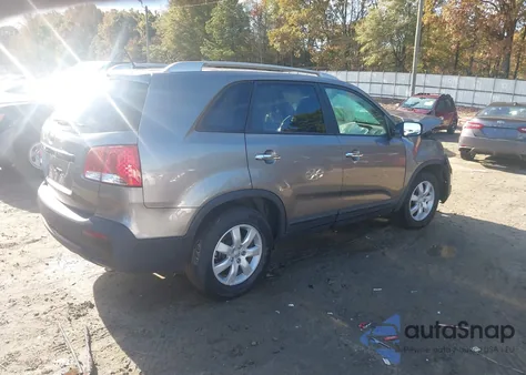2013 Kia Sorento Lx from USA, damaged, VIN 5XYKT3A64DG389116
